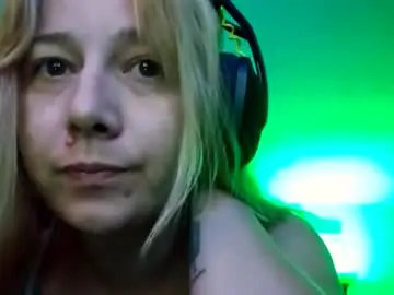Ericaaprilxoxox  live sex cam
