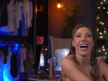 Evelyn_evyy  live sex cam