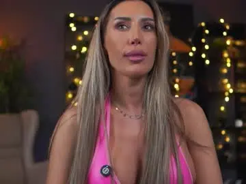 Evelyn_evyy  live sex cam