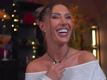 Evelyn_evyy  live sex cam