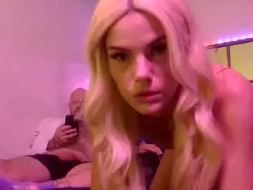 Goonisgood  live sex cam