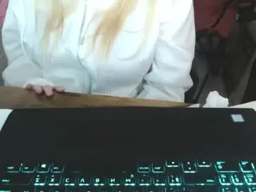 Kymchi  live sex cam