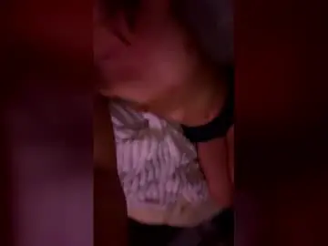 Luhluhlove  live sex cam