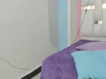 Meganqueen2  live sex cam