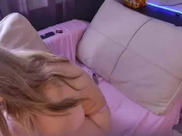 Miki_liss  live sex cam