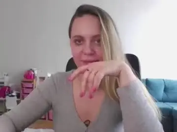 Monarise  live sex cam