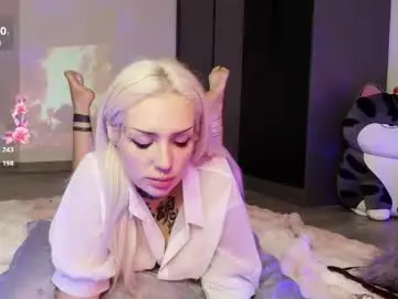Necroblonde  live sex cam