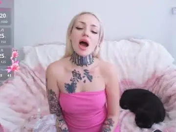 Necroblonde  live sex cam