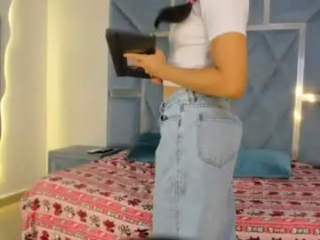 Petite_rebel  live sex cam