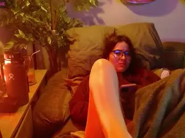 Pillogoddess  live sex cam