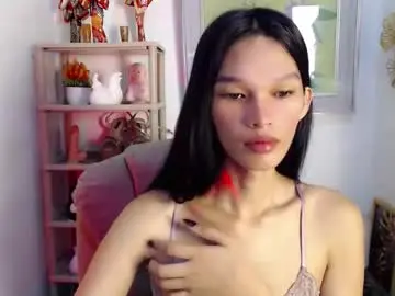 Sassynrich  live sex cam