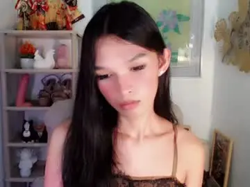 Sassynrich  live sex cam