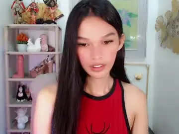 Sassynrich  live sex cam