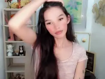 Sassynrich  live sex cam