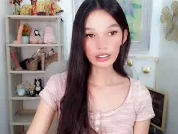 Sassynrich  live sex cam