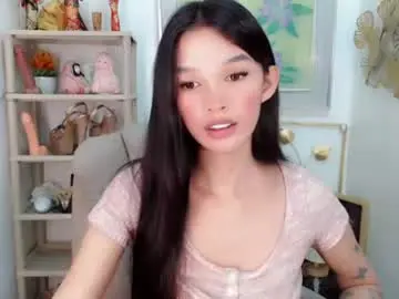 Sassynrich  live sex cam