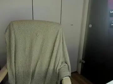 Starelli  live sex cam