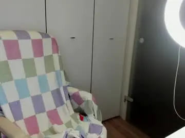 Starelli  live sex cam