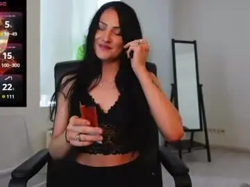 Agelina_summer  live sex cam
