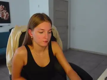 Agelina_summer  live sex cam