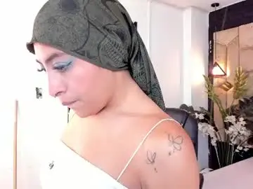 Alessia_storm_  live sex cam