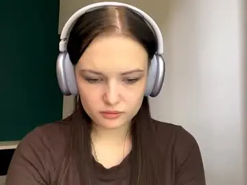 Brunaceasor  live sex cam