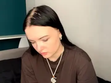 Brunaceasor  live sex cam