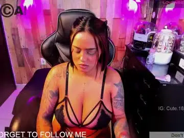 Cute_elii  live sex cam