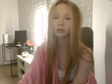 Deeannnye  live sex cam
