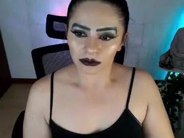 Emili_evans_  live sex cam