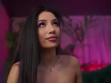 Ginavalentinna  live sex cam