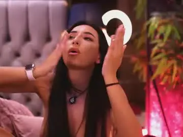 Ginavalentinna  live sex cam