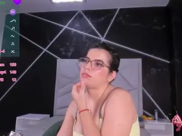 Julietsofia  live sex cam