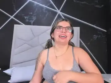 Julietsofia  live sex cam