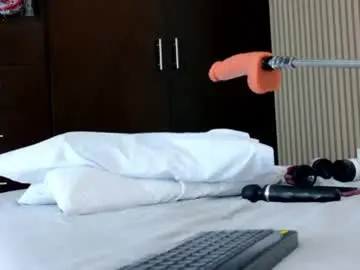 Julirogers  live sex cam