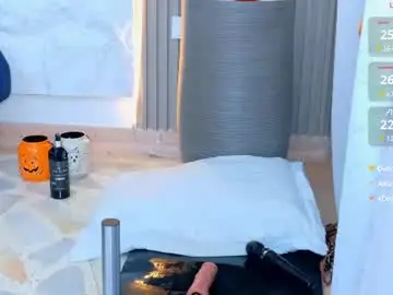 Julirogers  live sex cam