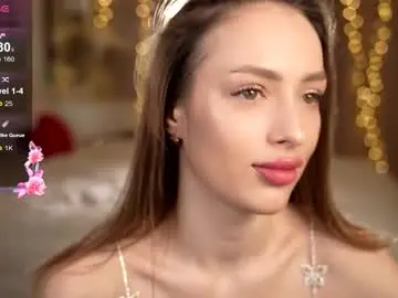 Milana_me  live sex cam