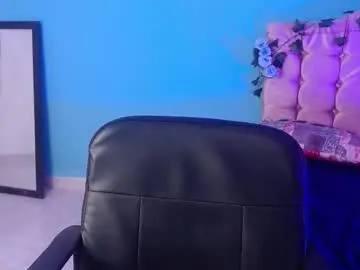 Moon_rousee  live sex cam