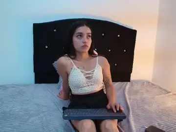 Naia_heat  live sex cam