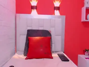 Roxy_sexy69  live sex cam