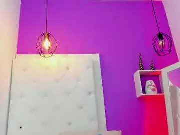 Roxy_sexy69  live sex cam