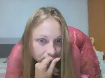 Sneshkaqlo  live sex cam