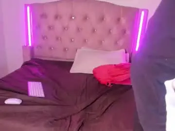 Sweeet_temptatioon  live sex cam