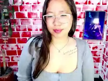 Yumilove_2  live sex cam