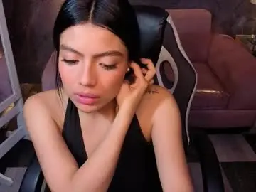 _charlottee_b  live sex cam