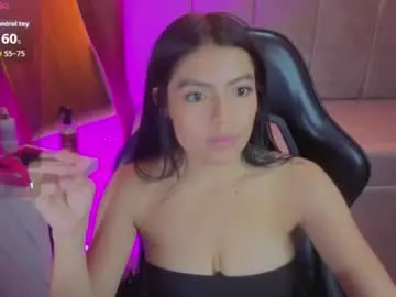 _charlottee_b  live sex cam