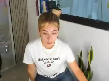 Ailynamara  live sex cam