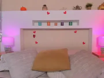 Anikaromanof  live sex cam