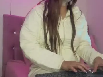 Ariiah_tay  live sex cam