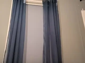 Badgirlsclub1029  live sex cam